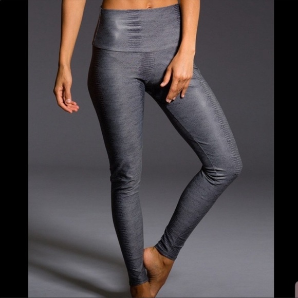 Onzie Pants - New with tags Onzie Yoga Wear high rise leggings
